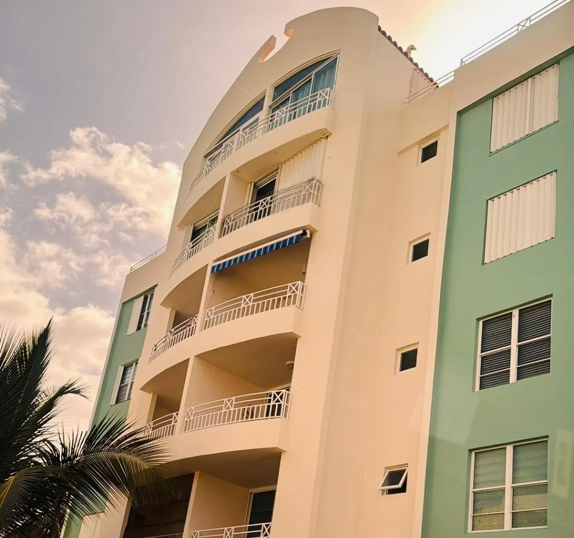 Beach Drive Luquillo 0*,  Portoriko
